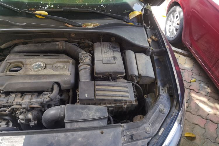 Used Volkswagen Passat 2013 1.8TSI DSG Prestige Edition Engine Bay Left