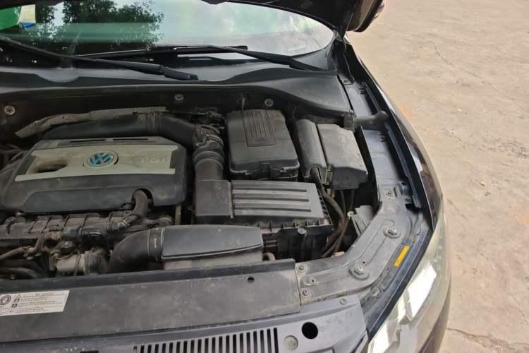 Used Volkswagen Passat 2013 2.0 TSI DSG Prestige Edition Engine Bay Left
