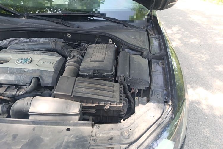 Used Volkswagen Passat 2013 1.8TSI DSG Prestige Edition Engine Bay Left
