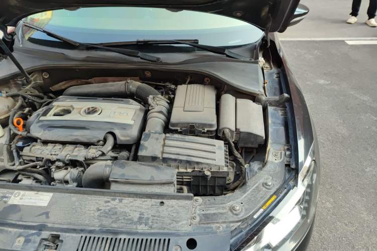 Used Volkswagen Passat 2013 2.0 TSI DSG Ultimate Edition Engine Bay Left