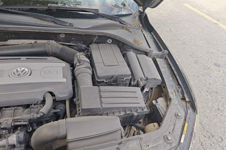 Used Volkswagen Passat 2013 2.0 TSI DSG Prestige Edition Engine Bay Left