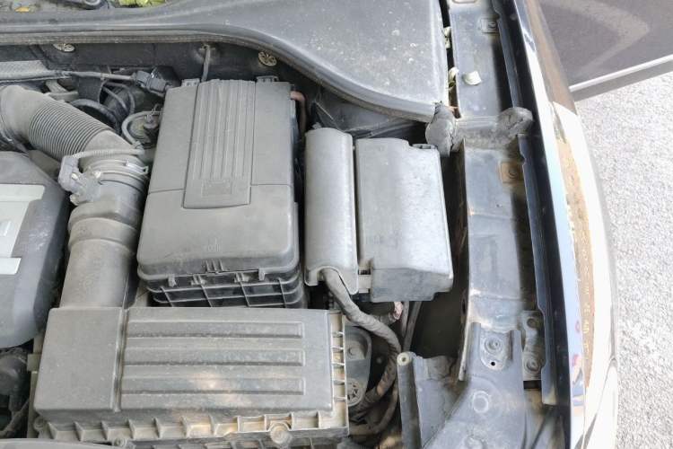 Used Volkswagen Passat 2013 1.8TSI DSG Prestige Edition Engine Bay Left