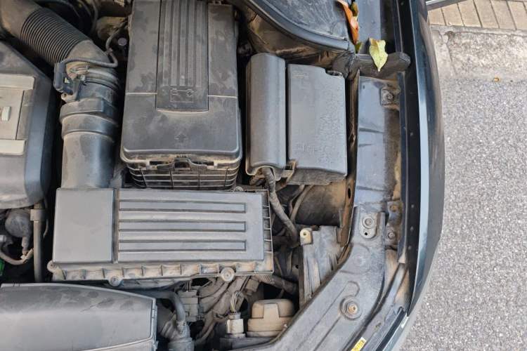 Used Volkswagen Passat 2013 1.8TSI DSG Prestige Edition Engine Bay Left