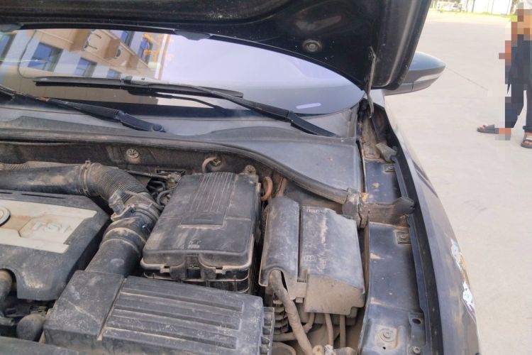Used Volkswagen Passat 2013 1.8TSI DSG Prestige Edition Engine Bay Left