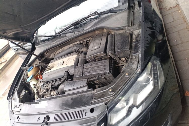 Used Volkswagen Passat 2013 1.8TSI DSG Prestige Edition Engine Bay Left