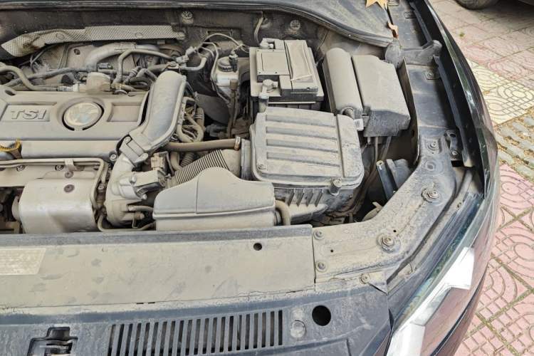 Used Volkswagen Passat 2013 1.4 TSI DSG Prestige Edition Engine Bay Left