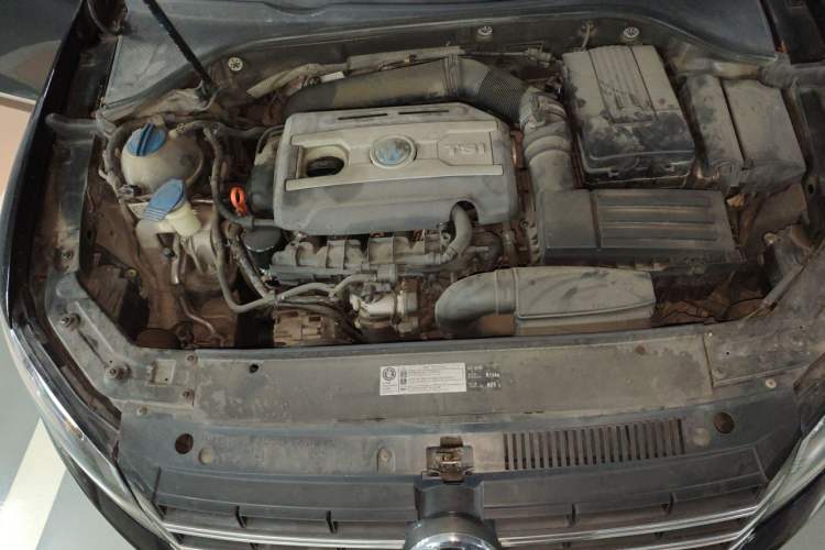 Used Volkswagen Passat 2013 1.8TSI DSG Prestige Edition Engine Bay