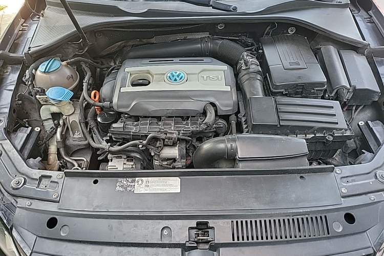 Used Volkswagen Passat 2013 1.8TSI DSG Government Procurement Edition Engine Bay