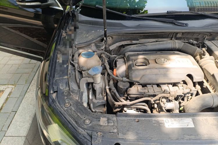 Used Volkswagen Passat 2013 1.8TSI DSG Prestige Edition Engine Bay Right