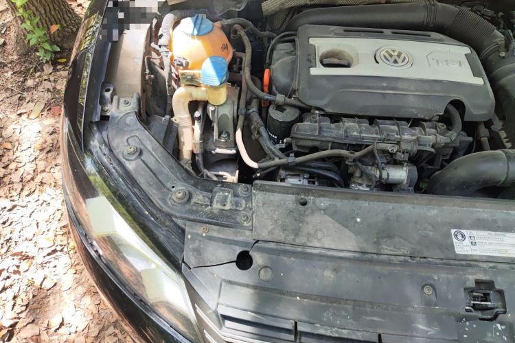 Used Volkswagen Passat 2013 1.8TSI DSG Prestige Edition Engine Bay Right