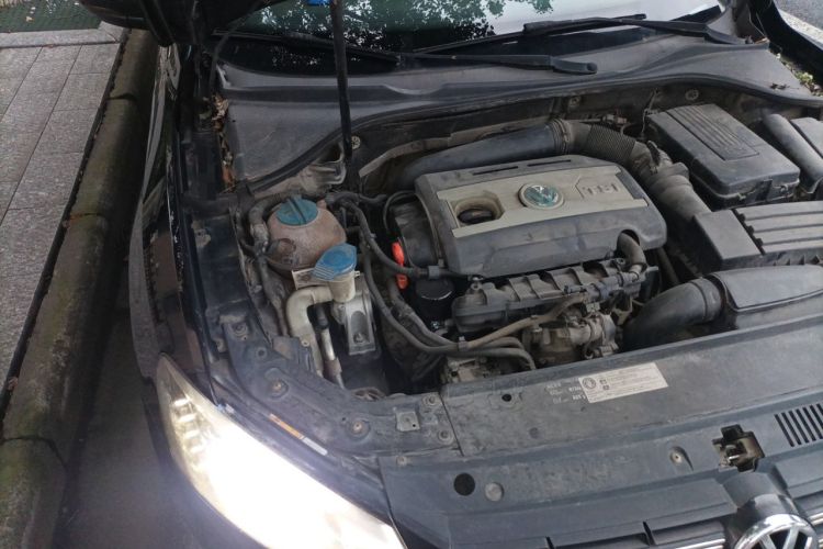 Used Volkswagen Passat 2013 2.0 TSI DSG Prestige Edition Engine Bay Right