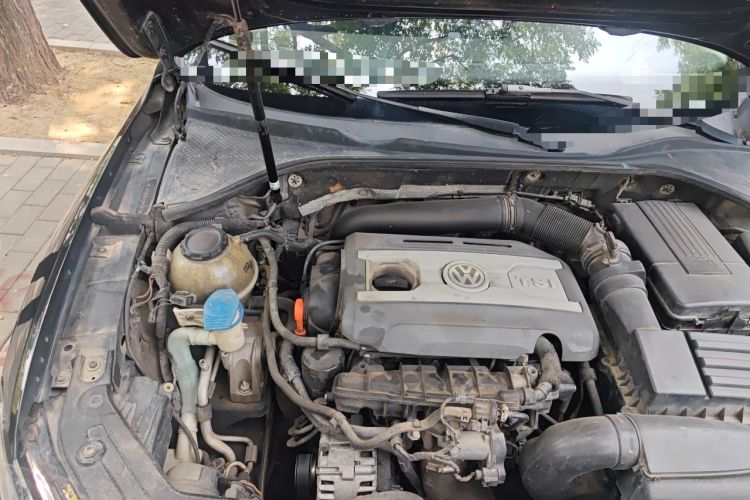 Used Volkswagen Passat 2013 1.8TSI DSG Prestige Edition Engine Bay Right