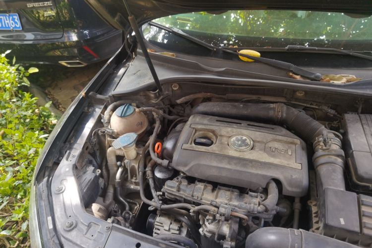 Used Volkswagen Passat 2013 1.8TSI DSG Prestige Edition Engine Bay Right