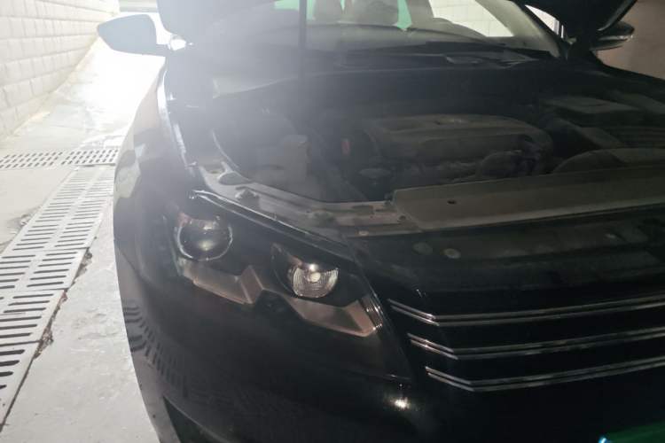 Used Volkswagen Passat 2013 1.8TSI DSG Prestige Edition Engine Bay Right