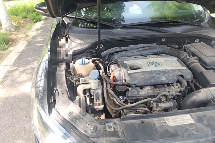 Used Volkswagen Passat 2013 1.8TSI DSG Prestige Edition Engine Bay Right