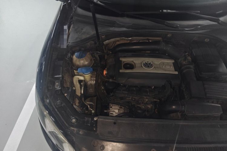 Used Volkswagen Passat 2013 1.8TSI DSG Prestige Edition Engine Bay Right