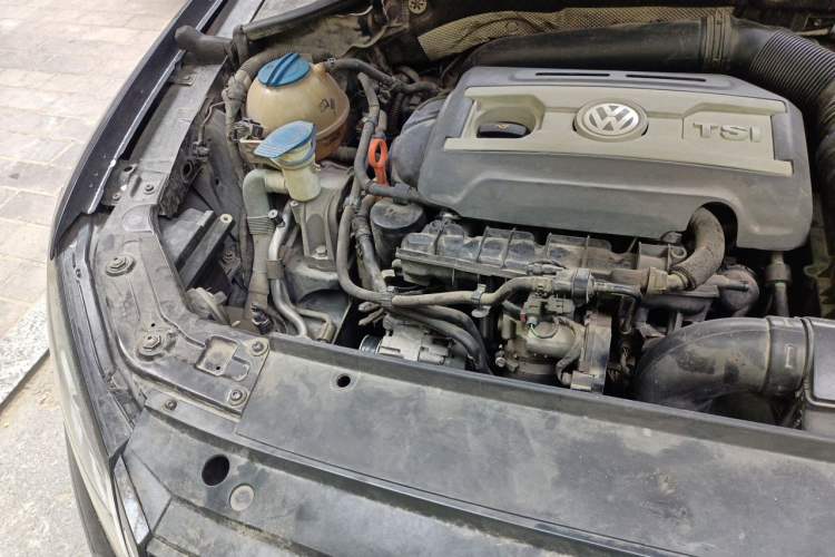 Used Volkswagen Passat 2013 1.8TSI DSG Government Procurement Edition Engine Bay Right