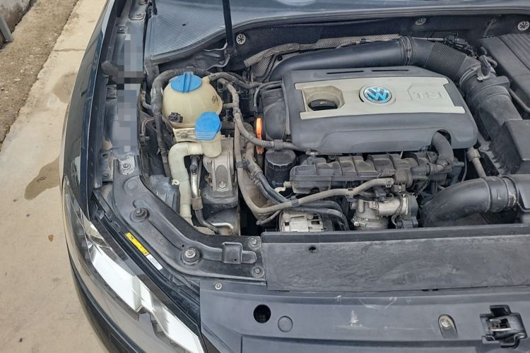 Used Volkswagen Passat 2013 1.8TSI DSG Prestige Edition Engine Bay Right