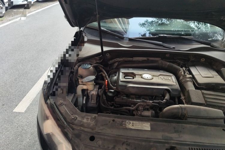 Used Volkswagen Passat 2013 1.8TSI DSG Prestige Edition Engine Bay Right