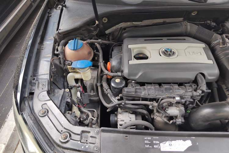 Used Volkswagen Passat 2013 1.8TSI DSG Government Procurement Edition Engine Bay Right
