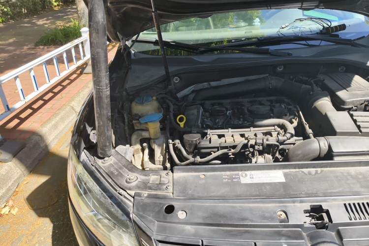 Used Volkswagen Passat 2013 1.8TSI DSG Government Procurement Edition Engine Bay Right