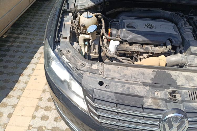 Used Volkswagen Passat 2013 1.8TSI DSG Prestige Edition Engine Bay Right