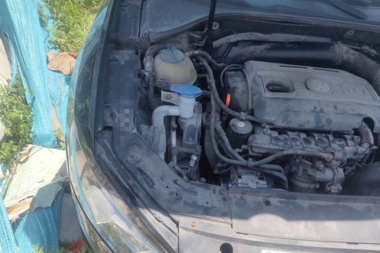 Used Volkswagen Passat 2013 1.8TSI DSG Prestige Edition Engine Bay Right