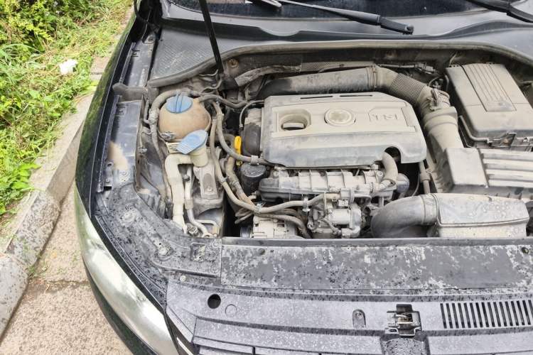 Used Volkswagen Passat 2013 1.8TSI DSG Government Procurement Edition Engine Bay Right