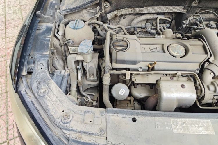 Used Volkswagen Passat 2013 1.4 TSI DSG Prestige Edition Engine Bay Right