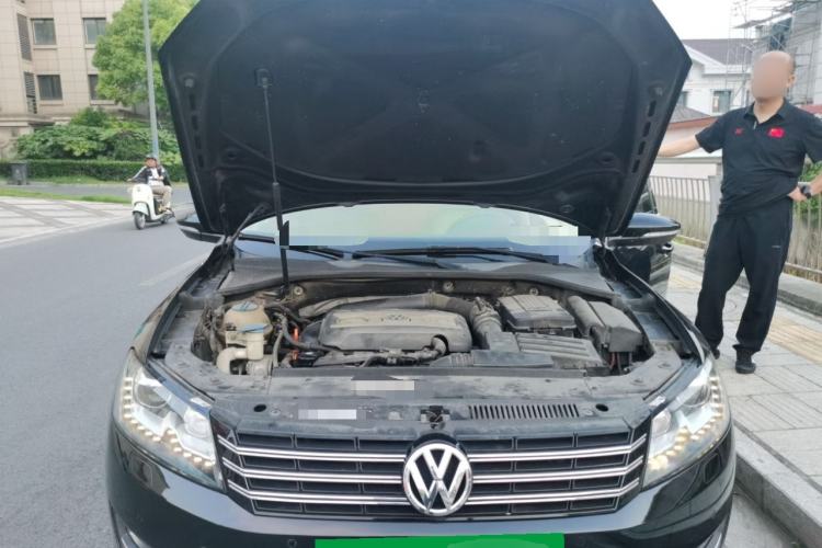 Used Volkswagen Passat 2013 1.8TSI DSG Ultimate Edition Engine Bay