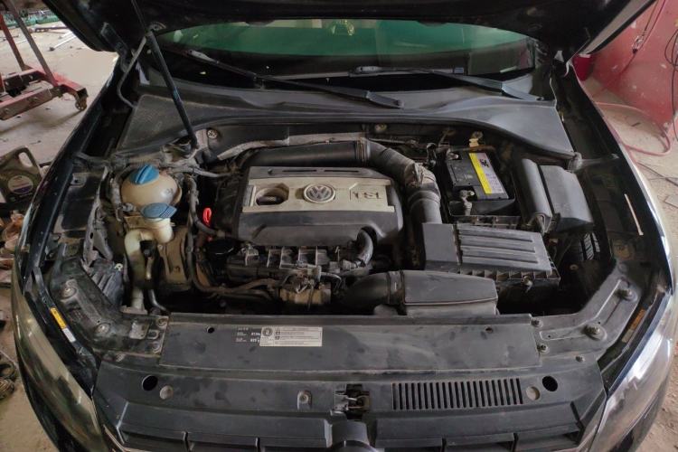 Used Volkswagen Passat 2013 1.8TSI DSG Prestige Edition Engine Bay