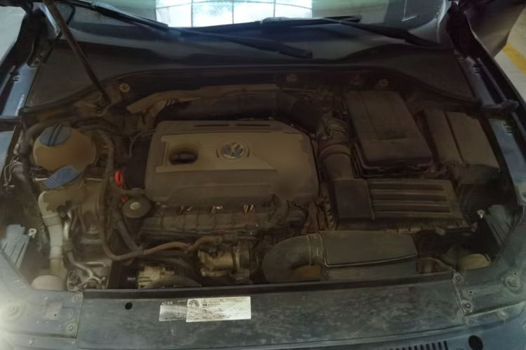 Used Volkswagen Passat 2013 1.8TSI DSG Prestige Edition Engine Bay