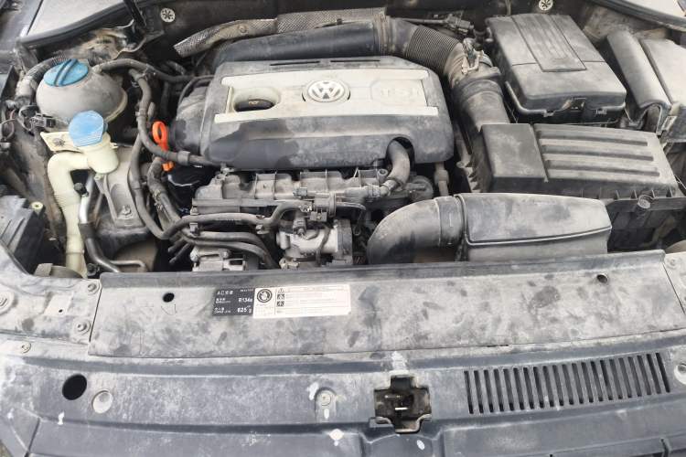 Used Volkswagen Passat 2013 1.8TSI DSG Ultimate Edition Engine Bay