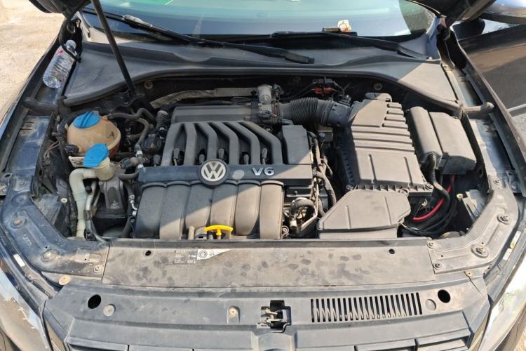 Used Volkswagen Passat 2013 3.0L V6 DSG Flagship Deluxe Edition Engine Bay