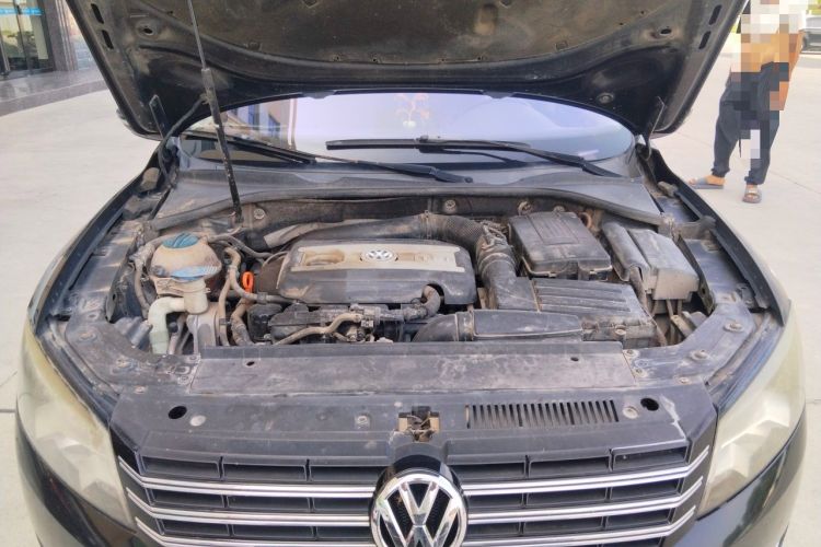 Used Volkswagen Passat 2013 1.8TSI DSG Prestige Edition Engine Bay