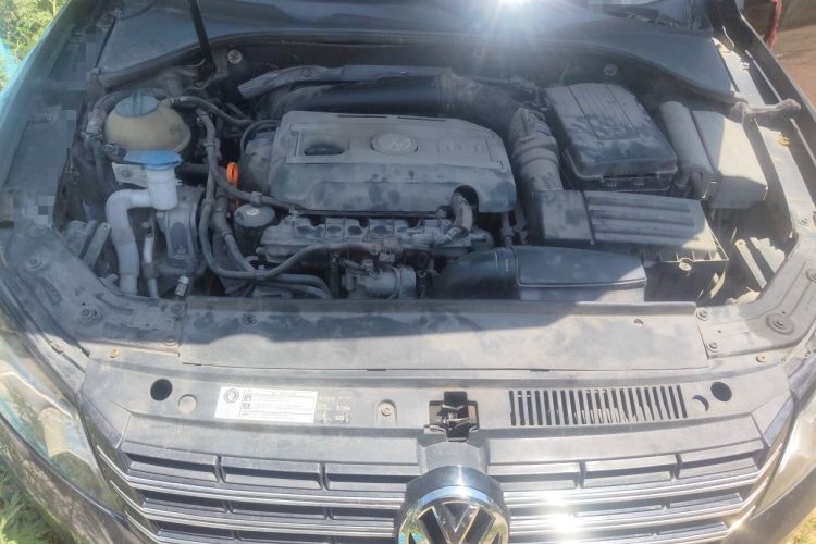 Used Volkswagen Passat 2013 1.8TSI DSG Prestige Edition Engine Bay