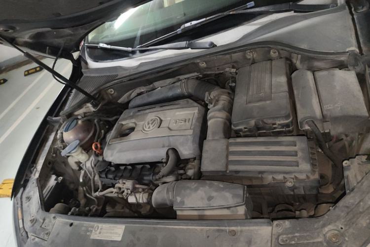 Used Volkswagen Passat 2013 1.8TSI DSG Prestige Edition Engine Bay