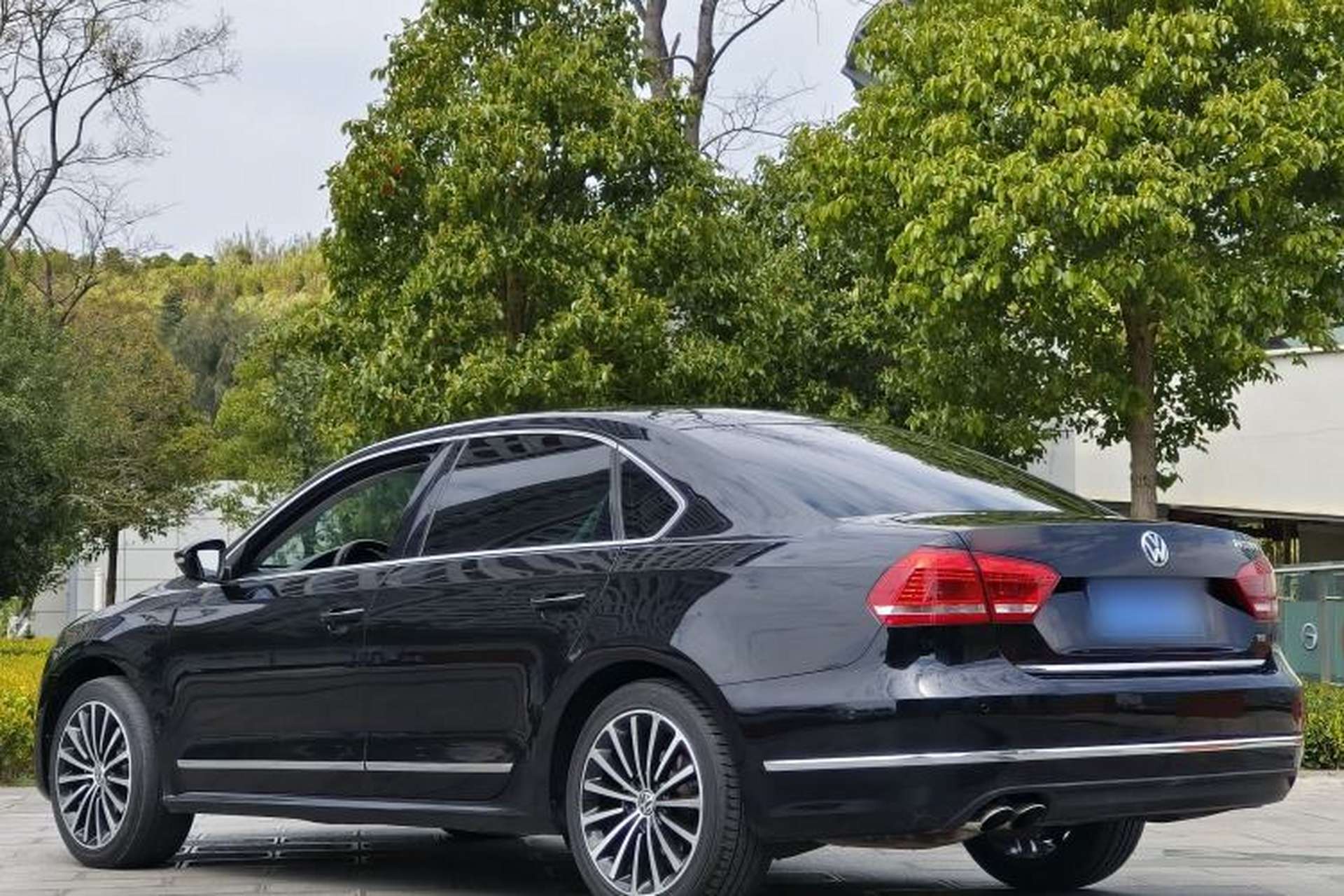 Used Volkswagen Passat 2013 2.0 TSI DSG Ultimate Edition Exterior 6