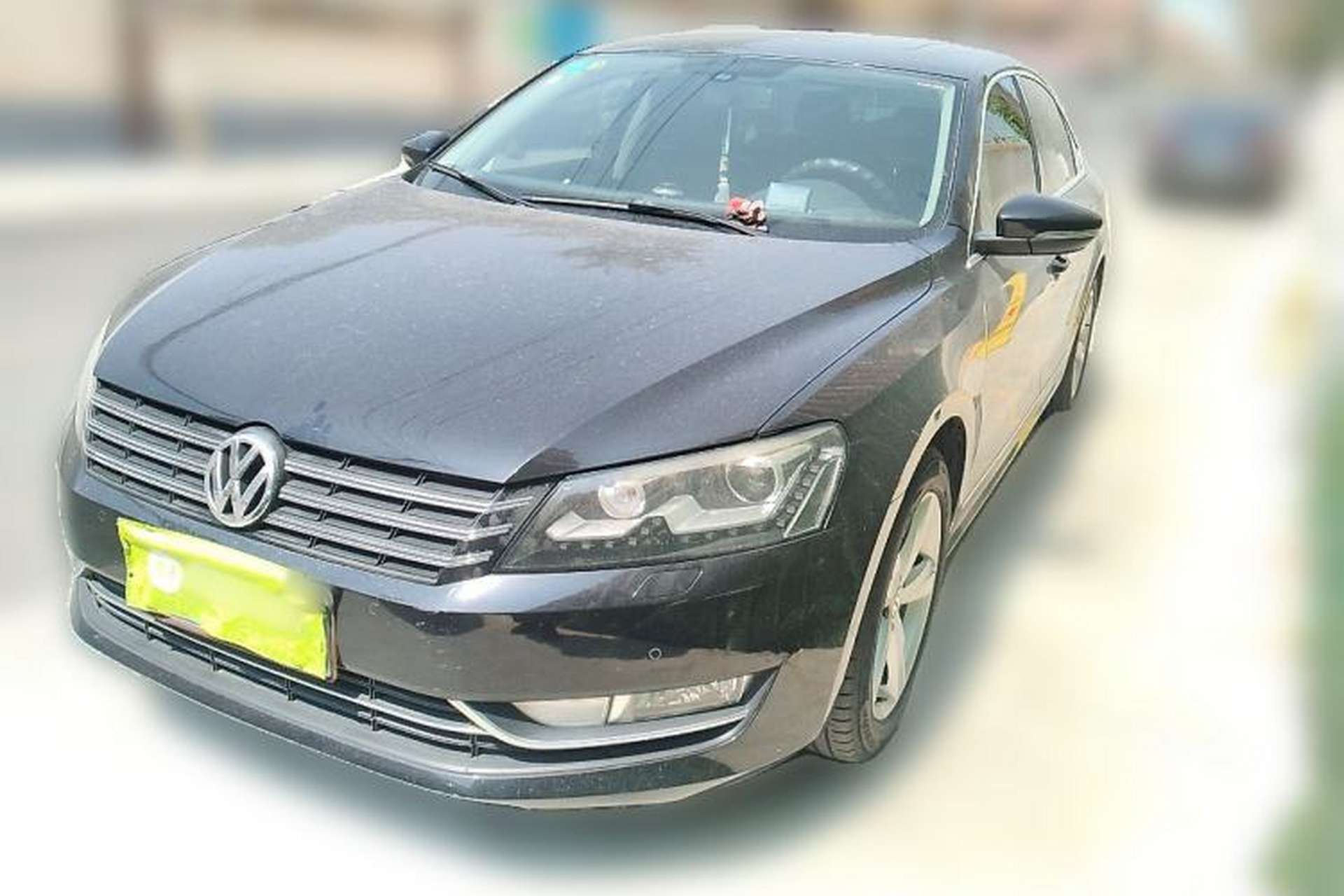 Used Volkswagen Passat 2013 1.8TSI DSG Prestige Edition Front Left 45 Deg