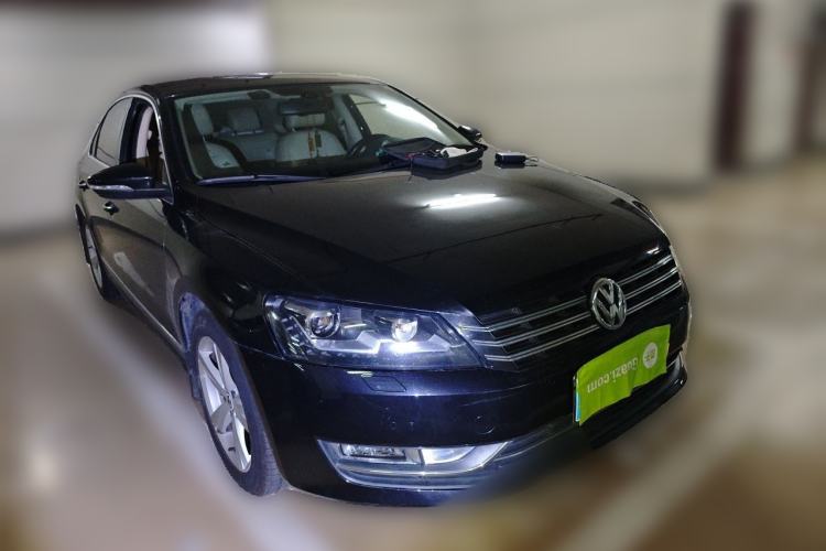 Used Volkswagen Passat 2013 1.8TSI DSG Prestige Edition Front Right 45 Deg