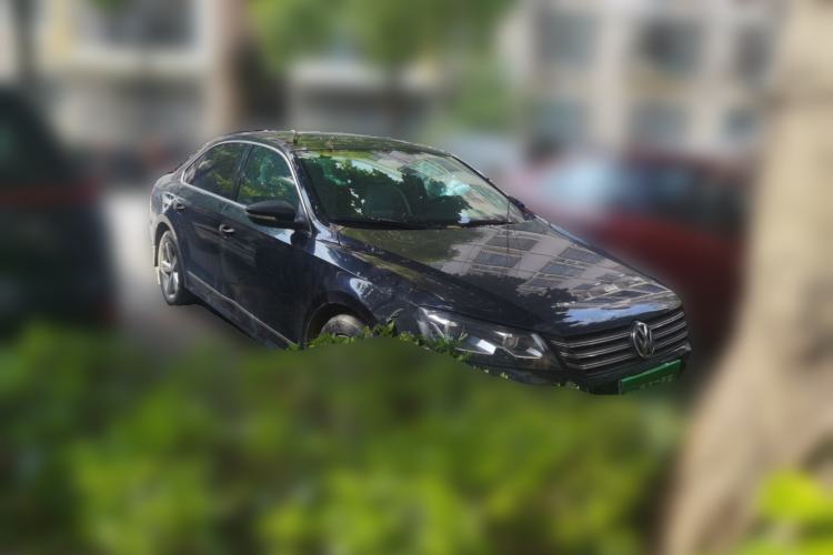 Used Volkswagen Passat 2013 1.8TSI DSG Prestige Edition Front Right 45 Deg