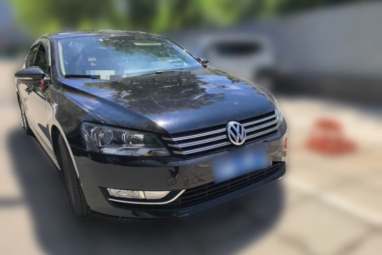 Used Volkswagen Passat 2013 1.8TSI DSG Prestige Edition Front Right 45 Deg