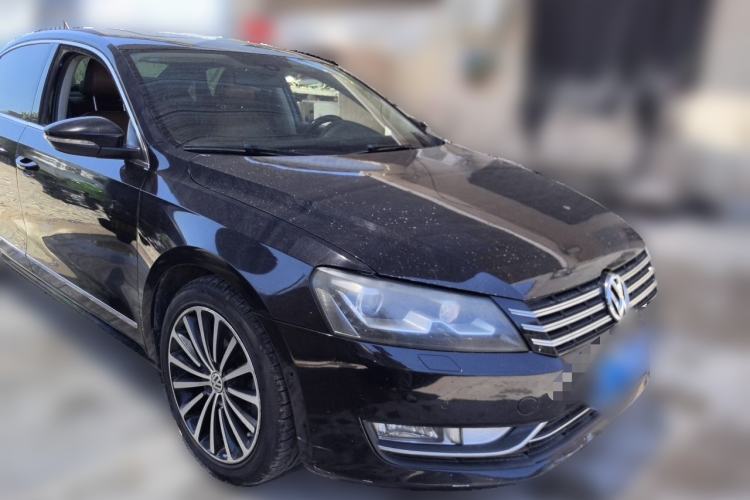 Used Volkswagen Passat 2013 3.0L V6 DSG Flagship Edition Front Right 45 Deg