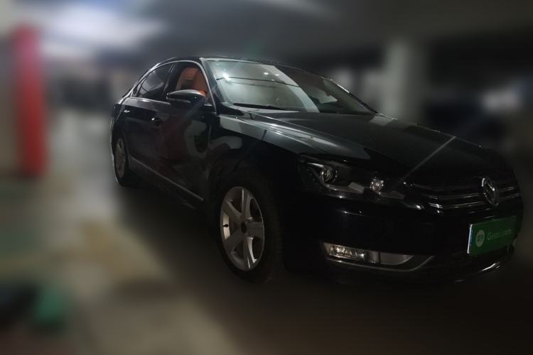 Used Volkswagen Passat 2013 1.8TSI DSG Prestige Edition Front Right 45 Deg