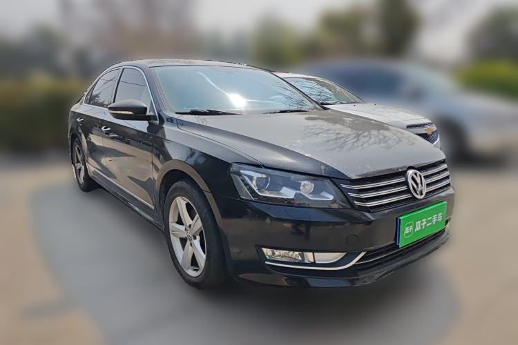 Used Volkswagen Passat 2013 1.8TSI DSG Prestige Edition Front Right 45 Deg