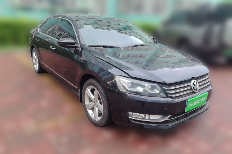 Used Volkswagen Passat 2013 1.8TSI DSG Prestige Edition Front Right 45 Deg