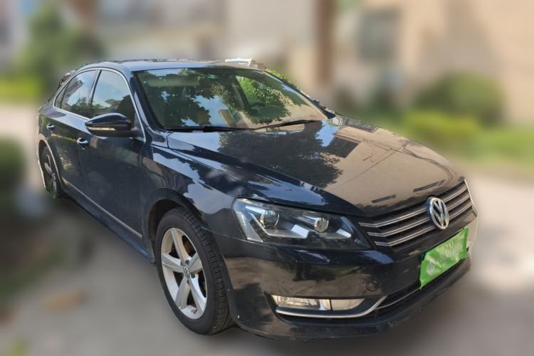 Used Volkswagen Passat 2013 1.8TSI DSG Prestige Edition Front Right 45 Deg
