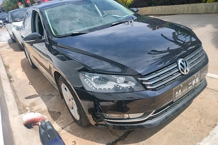 Used Volkswagen Passat 2013 1.8TSI DSG Prestige Edition Front Right 45 Deg