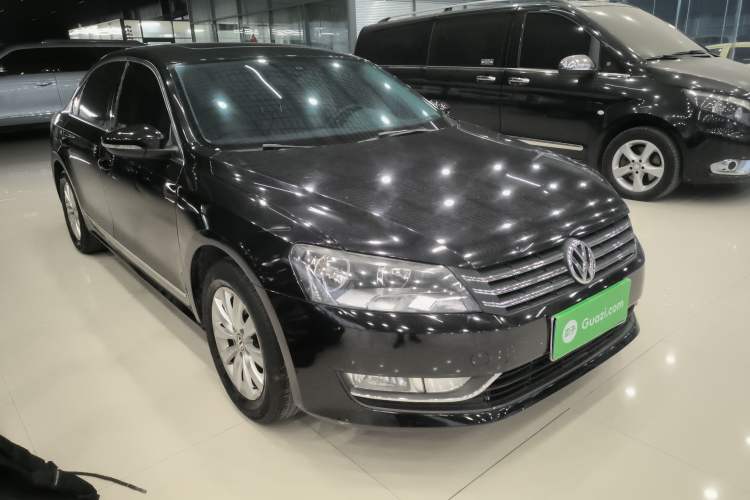 Used Volkswagen Passat 2013 1.8TSI DSG Prestige Edition Front Right 45 Deg