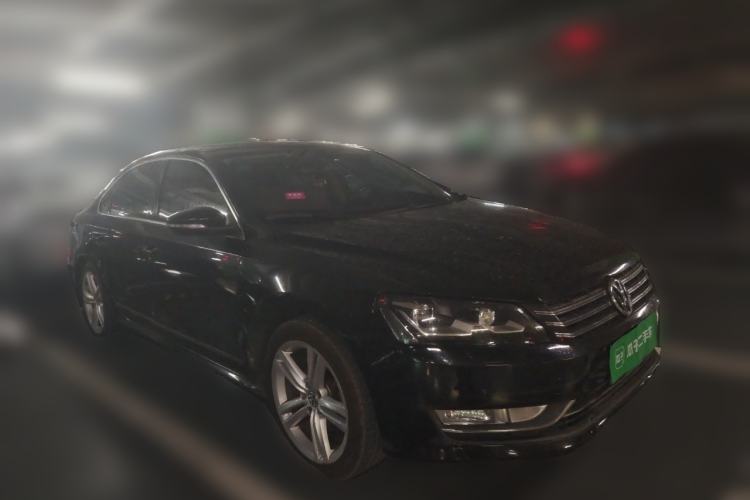 Used Volkswagen Passat 2013 1.8TSI DSG Ultimate Edition Front Right 45 Deg